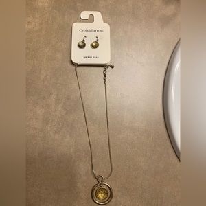 Croft & Barrow drop earrings and necklace